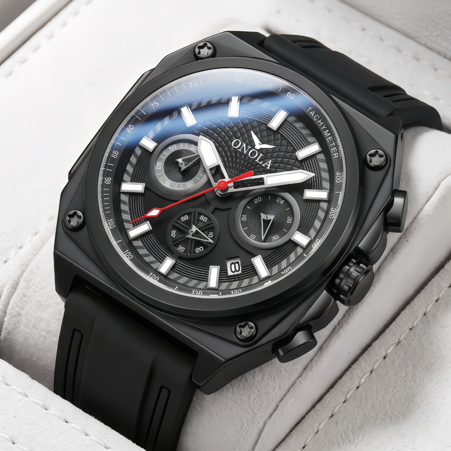 ONOLA rond heren quartzhorloge - Suede Strap Watch recensie en prijs